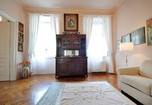 Apartment in Pula - Amphitheater Art Apartment  Apartment in Pula - Amphitheater Art Apartment
