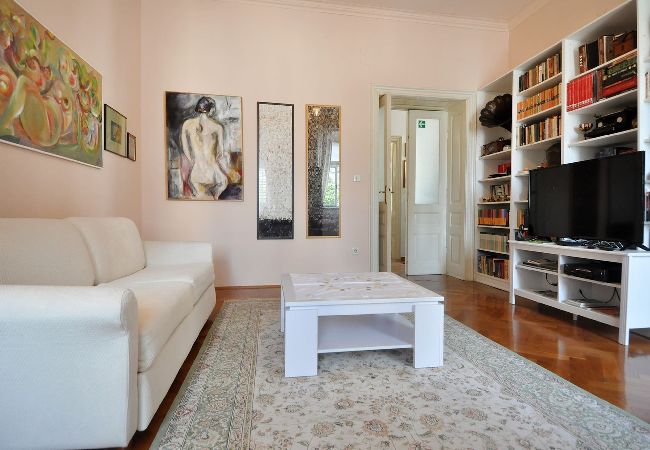 Apartment in Pula - Amphitheater Art Apartment  Apartment in Pula - Amphitheater Art Apartment