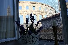 Apartment in Pula - Amphitheater Art Apartment 