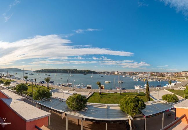 Apartment in Medulin - Wonderful Balcony with Sea View - Apt Sunset Apartment in Medulin - Wonderful Balcony with Sea View - Apt Sunset