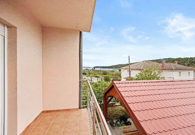 Residence in Kampor - Seafront Apt, Tastefully Furnished - Neda Smilje Residence in Kampor - Seafront Apt, Tastefully Furnished - Neda Smilje