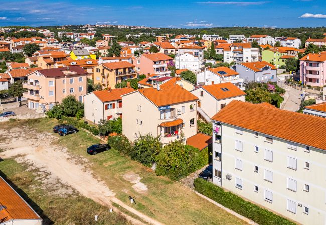 Studio in Medulin - 250 m from the Beach - Studio Mijic 1 with Balcony  Studio in Medulin - 250 m from the Beach - Studio Mijic 1 with Balcony