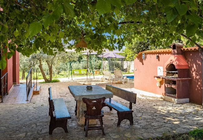 House in Pula - Charming Holiday Home Pina with Private Pool House in Pula - Charming Holiday Home Pina with Private Pool