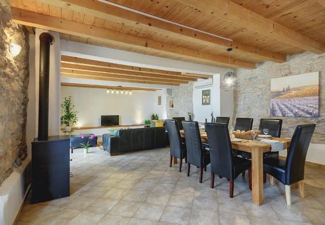 Villa in Žminj - Villa Katherine with Pool and Game Room  Villa in Žminj - Villa Katherine with Pool and Game Room