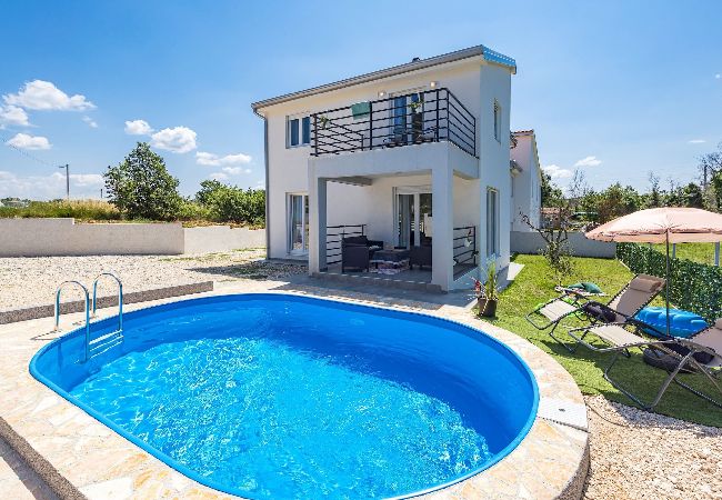Villa in Baderna - Villa Jakov with Private Pool Villa in Baderna - Villa Jakov with Private Pool