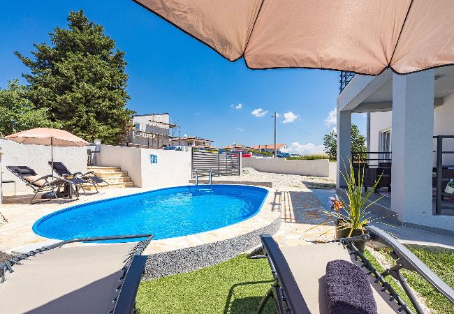 Villa in Baderna - Villa Jakov with Private Pool Villa in Baderna - Villa Jakov with Private Pool