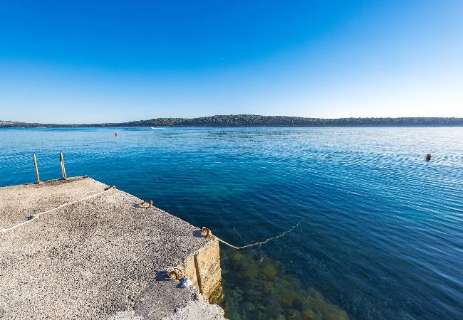 Studio in Rab - Sea View and Boat Mooring - Jurica (Studio)  Studio in Rab - Sea View and Boat Mooring - Jurica (Studio)