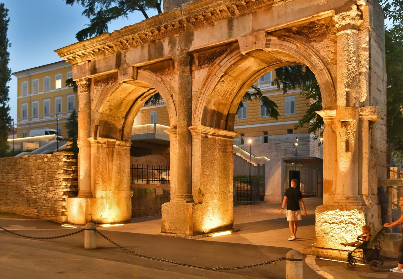 Studio in Pula - Pula City Center Getaway - Studio Capitolina  