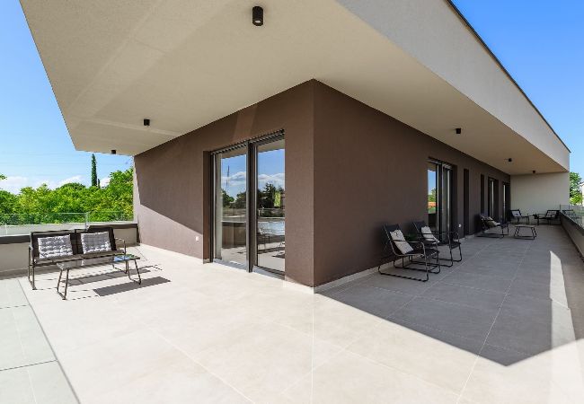 Villa in Sveti Bartul - Villa de la Vie with Heated Swimming Pool  Villa in Sveti Bartul - Villa de la Vie with Heated Swimming Pool