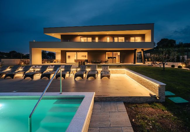 Villa in Sveti Bartul - Villa de la Vie with Heated Swimming Pool  Villa in Sveti Bartul - Villa de la Vie with Heated Swimming Pool