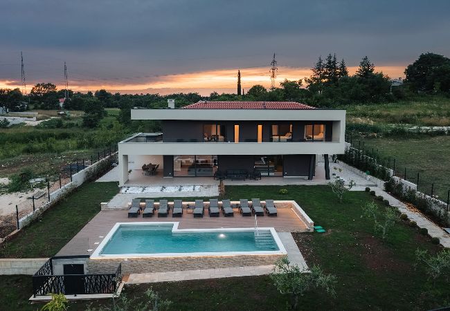 Villa in Sveti Bartul - Villa de la Vie with Heated Swimming Pool  Villa in Sveti Bartul - Villa de la Vie with Heated Swimming Pool