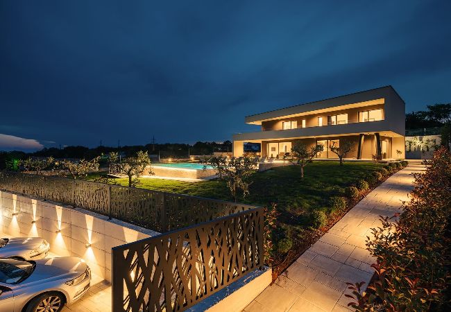 Villa in Sveti Bartul - Villa de la Vie with Heated Swimming Pool  Villa in Sveti Bartul - Villa de la Vie with Heated Swimming Pool
