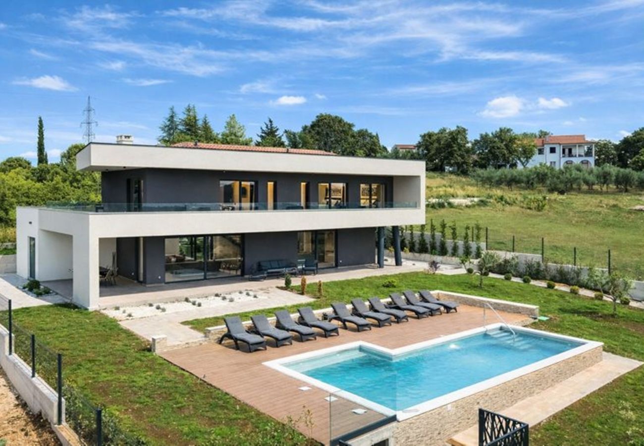 Villa in Sveti Bartul - Villa de la Vie with Heated Swimming Pool 
