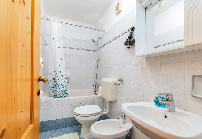 Apartment in Cres - Cres - The Happy Island - Lungomare Varazdin Apartment in Cres - Cres - The Happy Island - Lungomare Varazdin