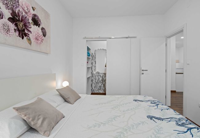 Apartment in Šibenik-Brodarica - Apartment ART 2.0 - one bedroom apartment with a terrace Apartment in Šibenik-Brodarica - Apartment ART 2.0 - one bedroom apartment with a terrace