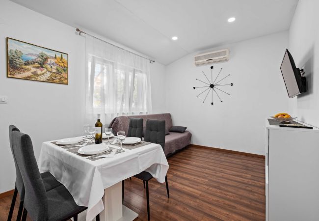 Apartment in Šibenik-Brodarica - Apartment ART 2.0 - one bedroom apartment with a terrace Apartment in Šibenik-Brodarica - Apartment ART 2.0 - one bedroom apartment with a terrace