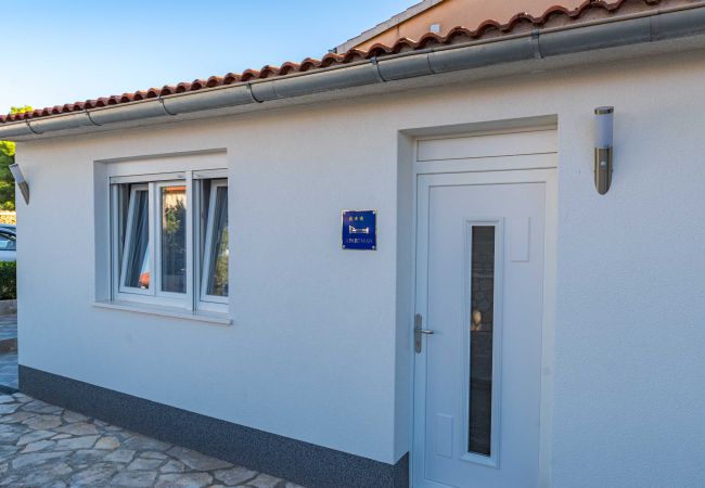 Apartment in Šibenik-Brodarica - Apartment ART 2.0 - one bedroom apartment with a terrace Apartment in Šibenik-Brodarica - Apartment ART 2.0 - one bedroom apartment with a terrace