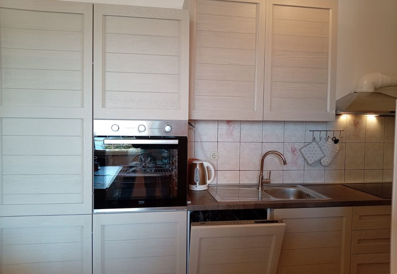 Apartment in Ražanac - Apartment Lemi - three bedroom apartment with a sea view