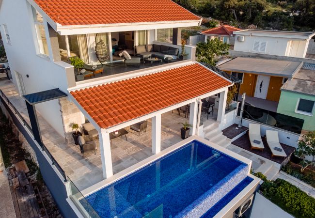 Villa in Ražanj - Villa Miracle - three bedroom house with a swimming pool Villa in Ražanj - Villa Miracle - three bedroom house with a swimming pool