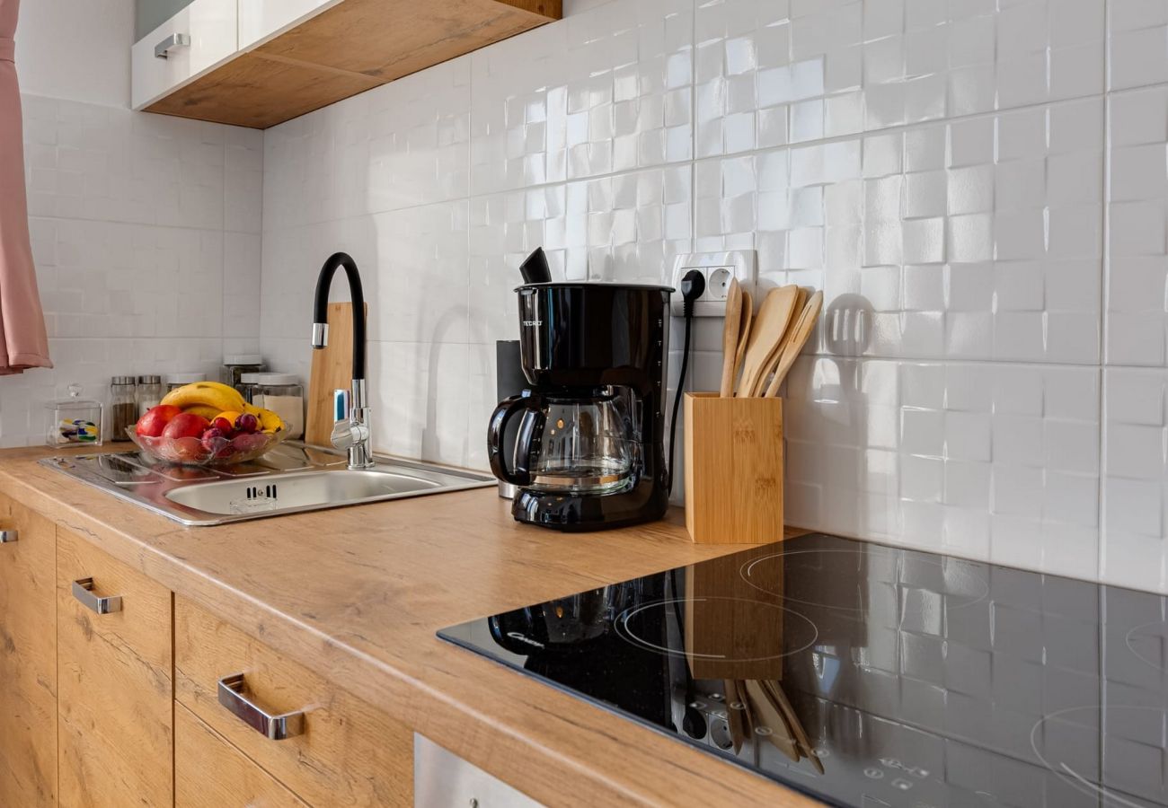 Apartment in Karlobag - Apartments Rina - one bedroom apartment with a sea view A2