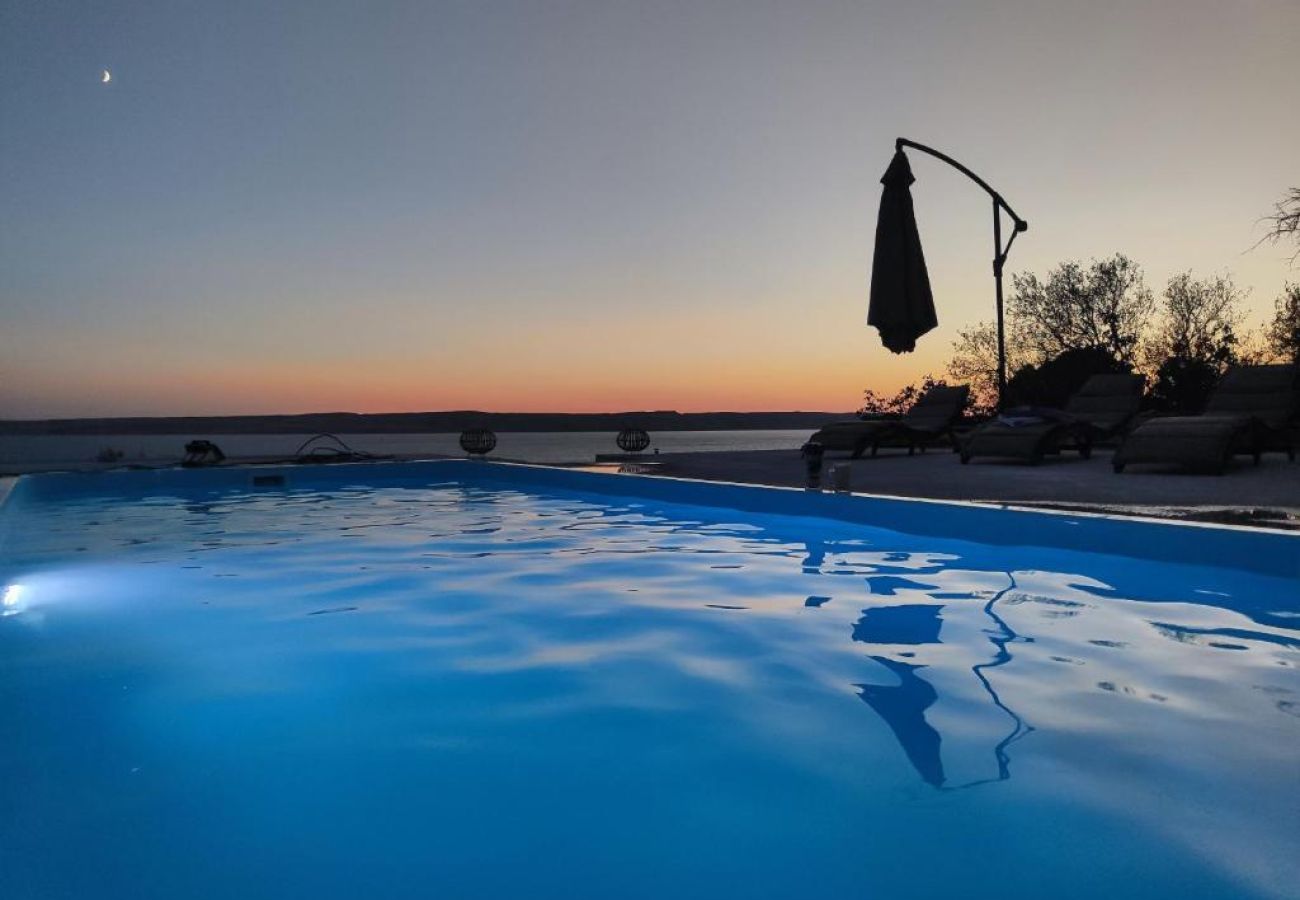 Apartment in Karlobag - Apartments Rina - one bedroom apartment with a sea view A2