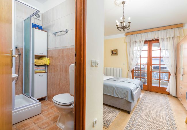 Rent by room in Fažana - Double Room in Fažana - near the Beach Rent by room in Fažana - Double Room in Fažana - near the Beach