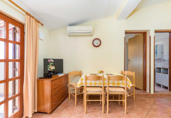 Apartment in Fažana - Apartment in Fažana near the Beach Apartment in Fažana - Apartment in Fažana near the Beach