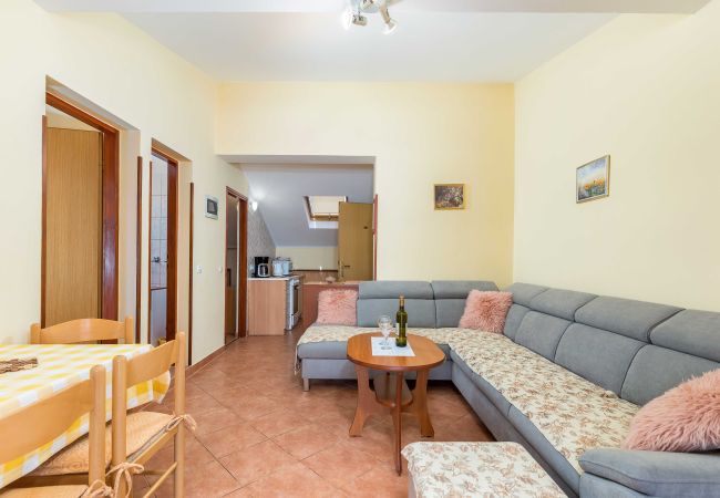 Apartment in Fažana - Apartment in Fažana near the Beach Apartment in Fažana - Apartment in Fažana near the Beach