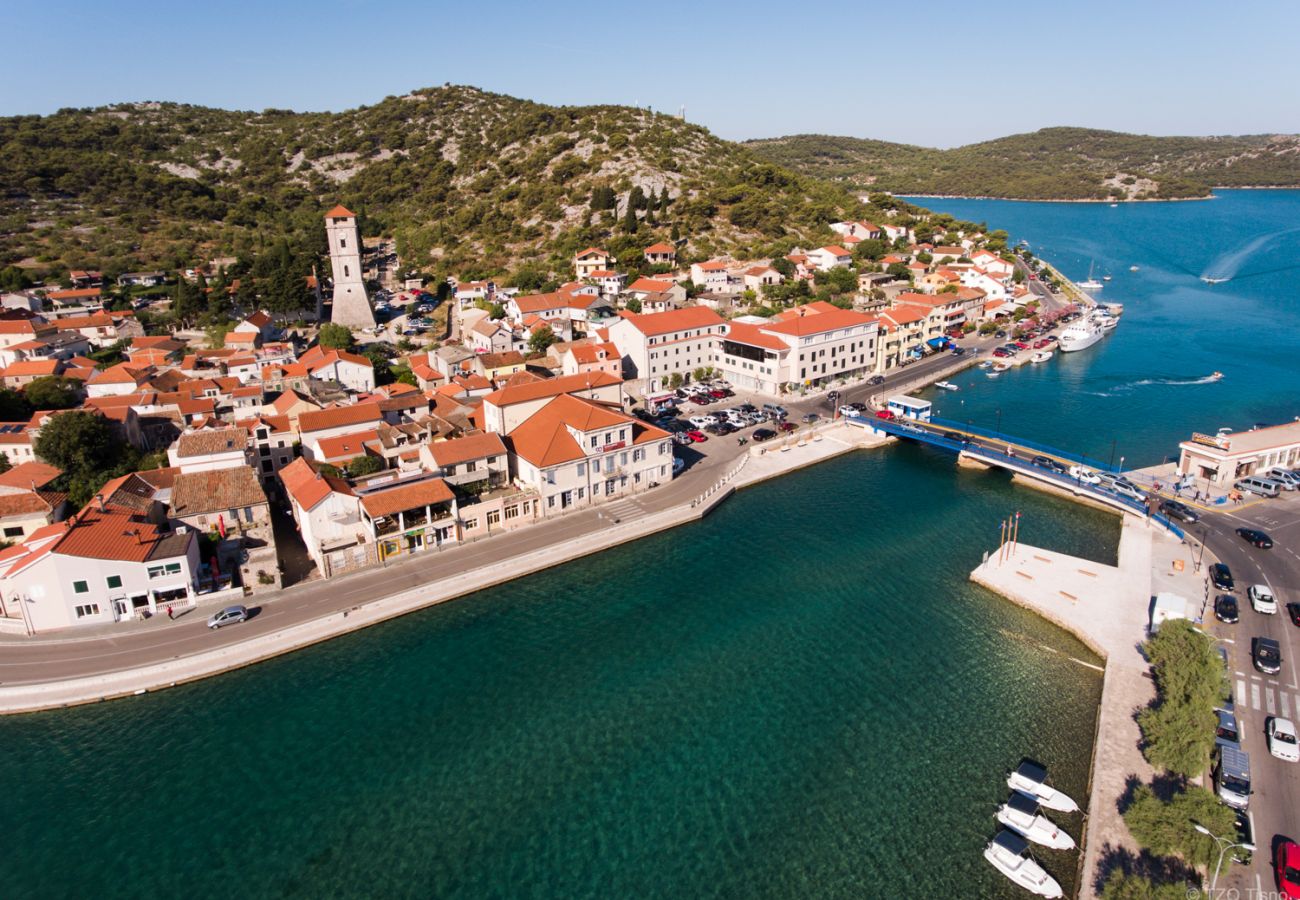 Apartment in Tisno - Apartments Kaina Tisno - sea view (blue)