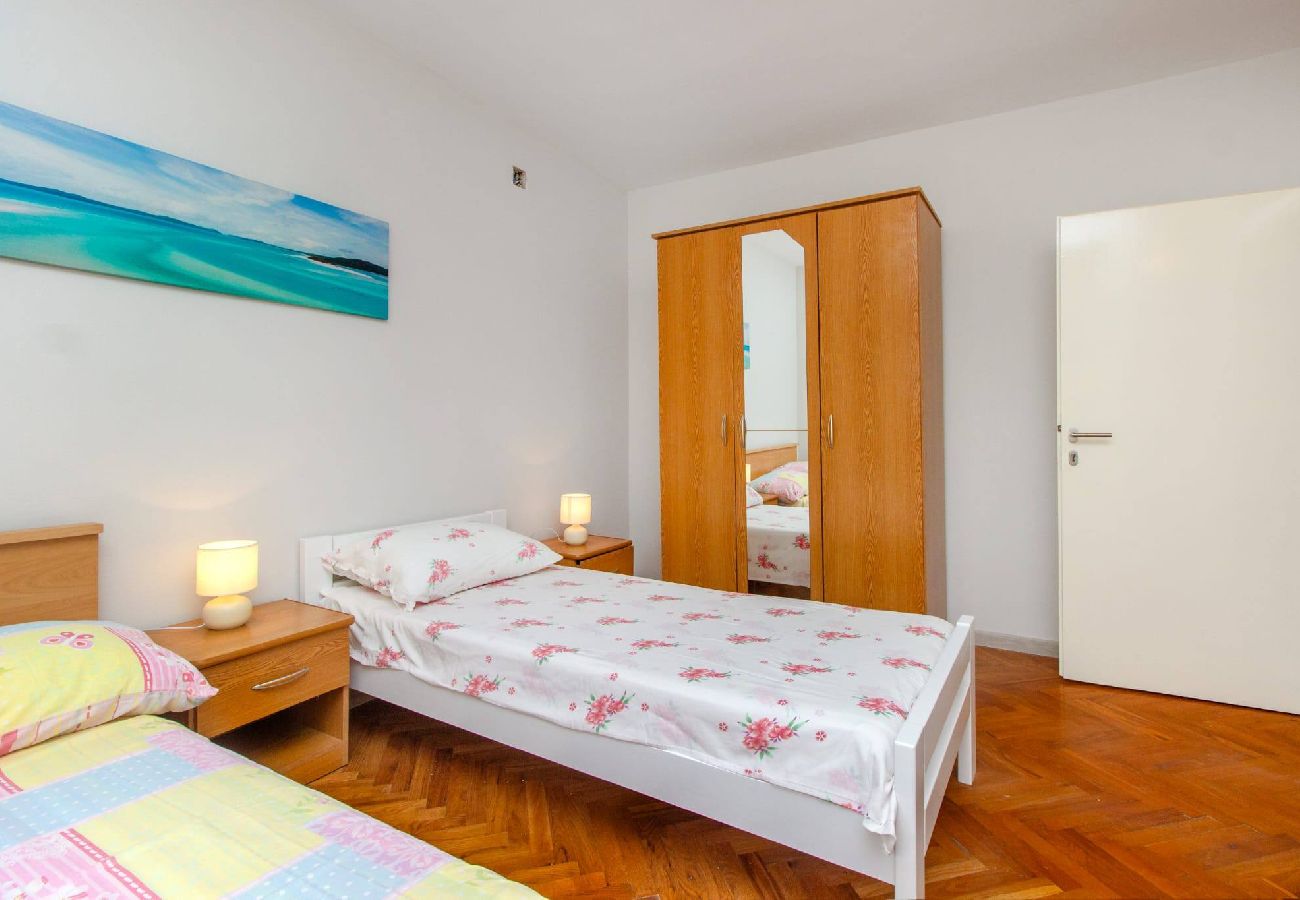 Apartment in Tribunj - Apartments Alaga - A1 
