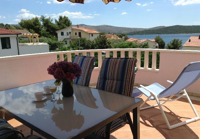 Apartment in Žaboric - Apartments Marijana - two bedroom apartment with a sea view A1 Apartment in Žaboric - Apartments Marijana - two bedroom apartment with a sea view A1