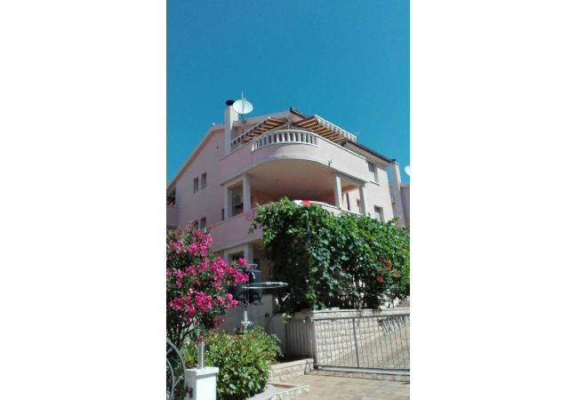 Apartment in Žaboric - Apartments Marijana - two bedroom apartment with a sea view A1 Apartment in Žaboric - Apartments Marijana - two bedroom apartment with a sea view A1