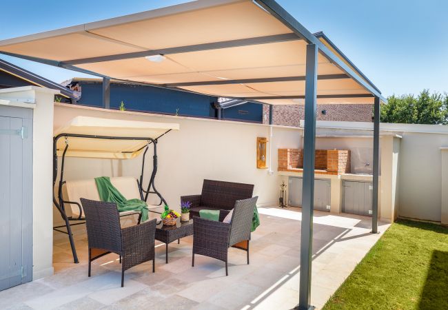 Villa in Pomer - Villa Tena with Private Swimming Pool Villa in Pomer - Villa Tena with Private Swimming Pool