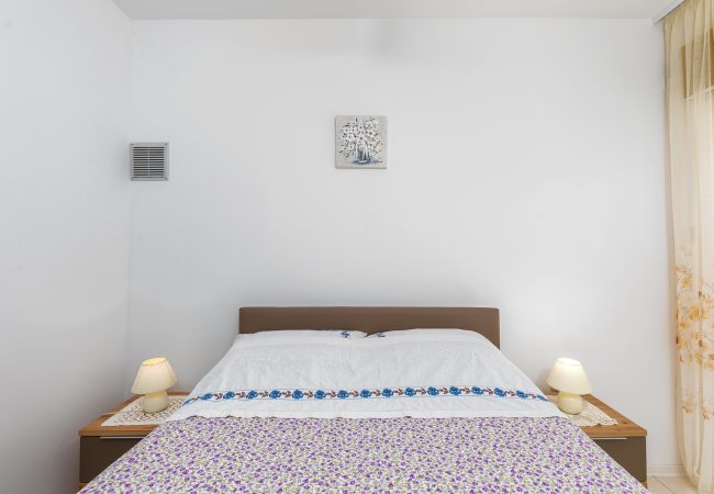 Apartment in Pula - Cozy Apartment Desiree - Couple Getaway Apartment in Pula - Cozy Apartment Desiree - Couple Getaway