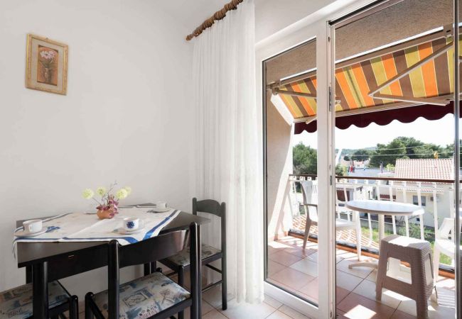 Apartment in Šibenik-Brodarica - Apartments Maretic Brodarica A1