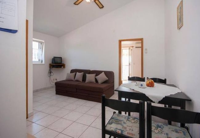 Apartment in Šibenik-Brodarica - Apartments Maretic Brodarica A2 Apartment in Šibenik-Brodarica - Apartments Maretic Brodarica A2