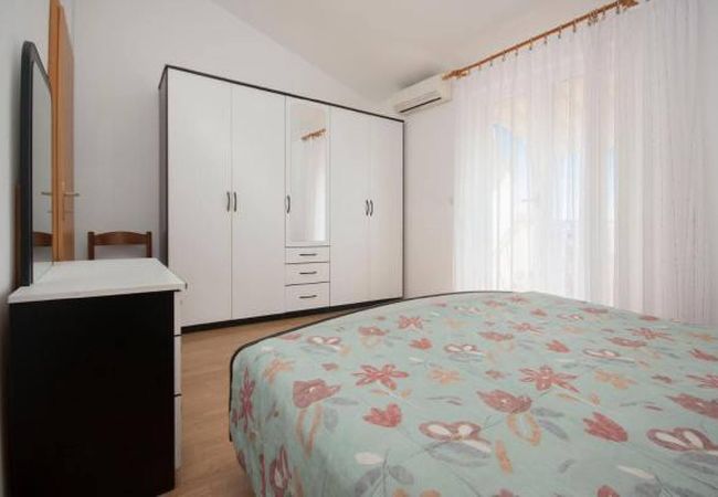 Apartment in Šibenik-Brodarica - Apartments Maretic Brodarica A3 Apartment in Šibenik-Brodarica - Apartments Maretic Brodarica A3