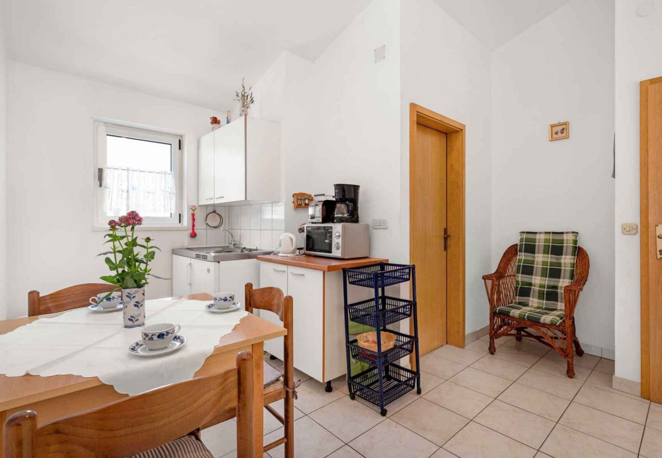 Apartment in Šibenik-Brodarica - Apartments Maretic Brodarica A3