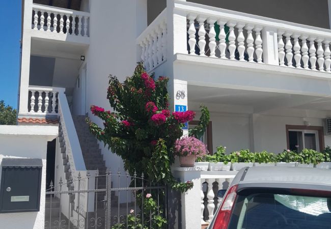 Apartment in Tribunj - Apartment Lara - two bedroom apartment with a sea view Apartment in Tribunj - Apartment Lara - two bedroom apartment with a sea view