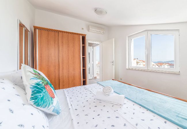 Apartment in Vodice - Apartments Nikol - one bedroom apartment with a sea view A5 Apartment in Vodice - Apartments Nikol - one bedroom apartment with a sea view A5