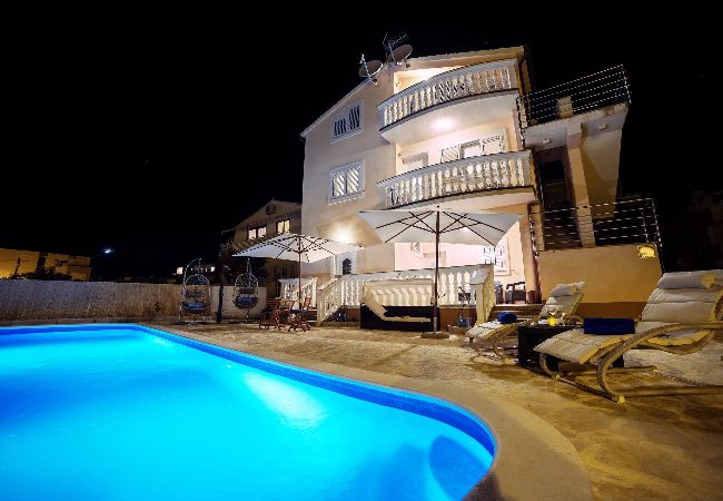 Apartment in Vodice - Apartments Nikol - one bedroom apartment with a sea view A5 Apartment in Vodice - Apartments Nikol - one bedroom apartment with a sea view A5