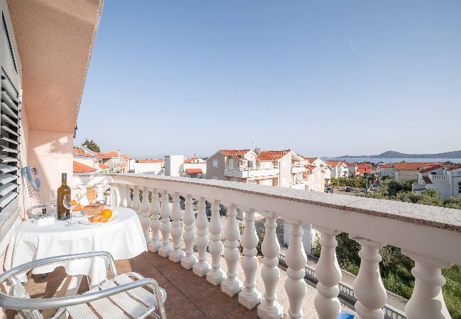 Apartment in Vodice - Apartments Nikol - one bedroom apartment with a sea view A5 Apartment in Vodice - Apartments Nikol - one bedroom apartment with a sea view A5