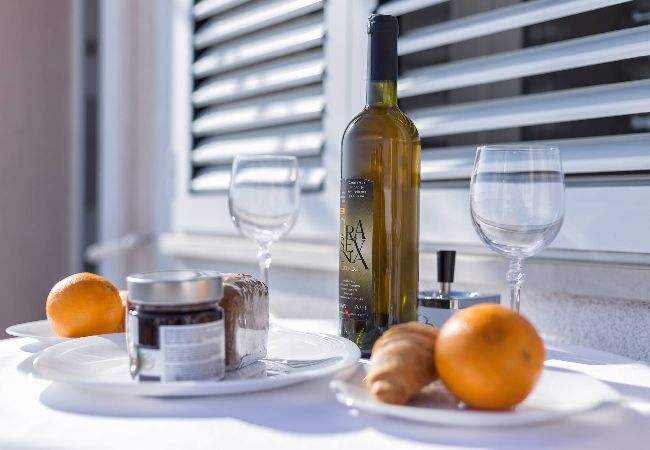 Apartment in Vodice - Apartments Nikol - one bedroom apartment with a sea view A5 Apartment in Vodice - Apartments Nikol - one bedroom apartment with a sea view A5