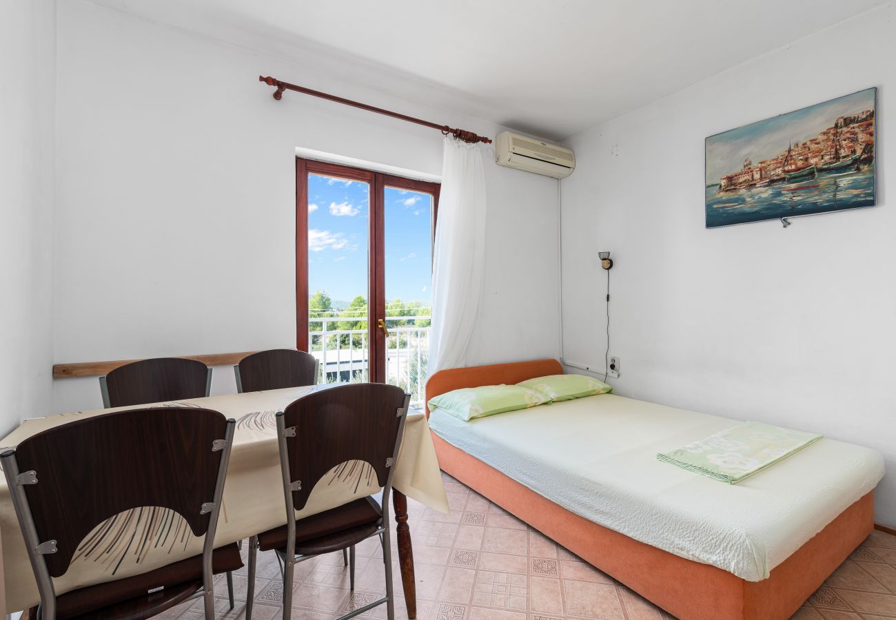 Apartment in Šibenik-Brodarica - Apartments Bruna -sea view A1