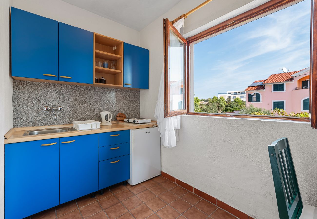 Apartment in Šibenik-Brodarica - Apartments Bruna - blue A2