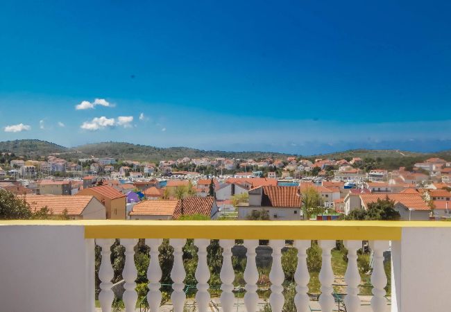 Apartment in Jezera - Apartments Horvat - two bedroom apartment (yellow) Apartment in Jezera - Apartments Horvat - two bedroom apartment (yellow)