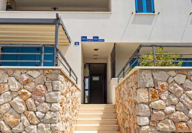 Apartment in Cres - Sea View Relaxation - Apt Paula, Island Cres  Apartment in Cres - Sea View Relaxation - Apt Paula, Island Cres