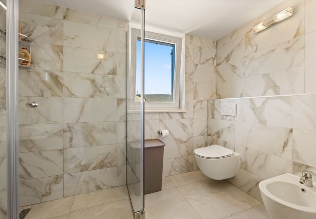 Apartment in Cres - Sea View Relaxation - Apt Paula, Island Cres  Apartment in Cres - Sea View Relaxation - Apt Paula, Island Cres