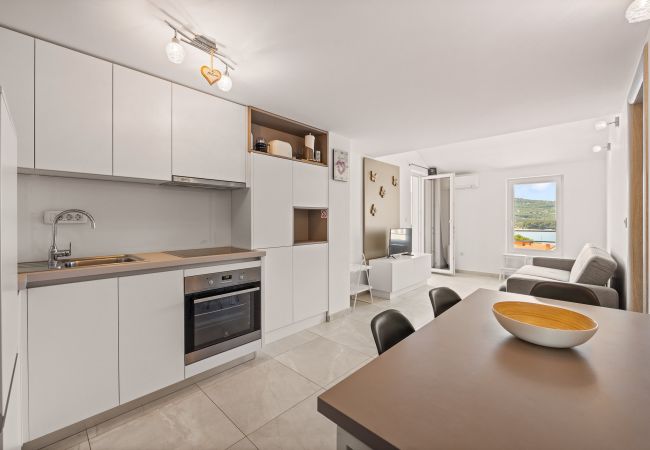 Apartment in Cres - Sea View Relaxation - Apt Paula, Island Cres  Apartment in Cres - Sea View Relaxation - Apt Paula, Island Cres