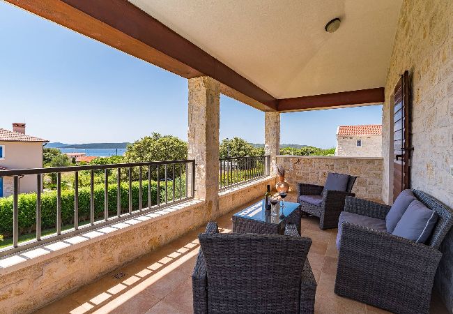 Villa in Ugljan - Villa Muline - four bedroom house with a swimming pool Villa in Ugljan - Villa Muline - four bedroom house with a swimming pool